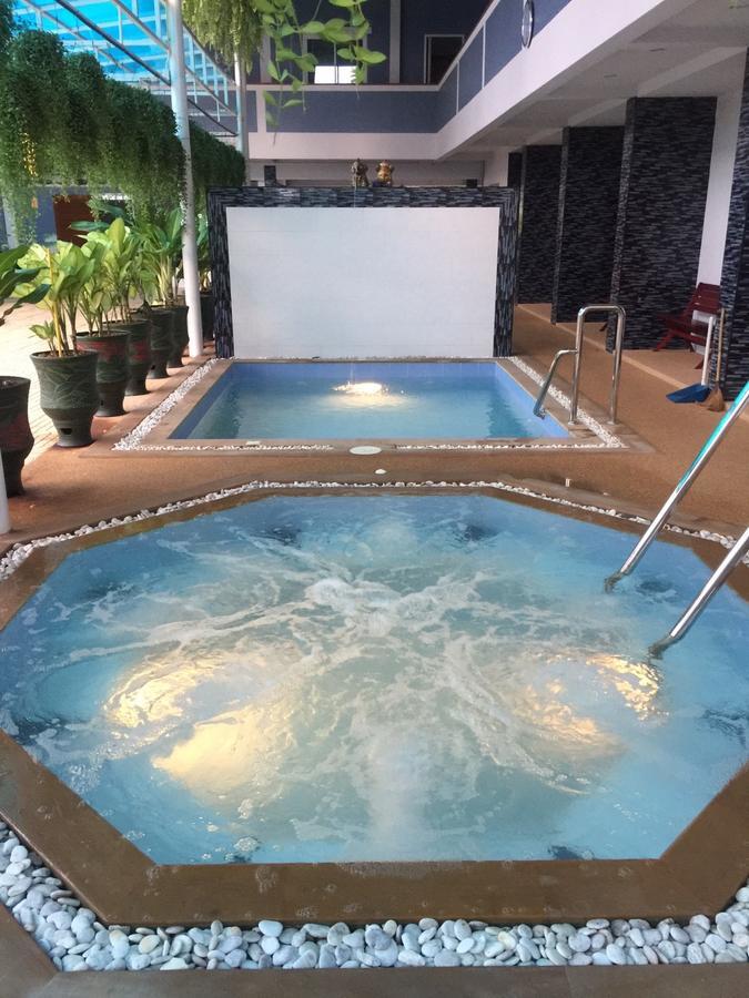 Suan Palm Resort Ban Pong  Exterior foto